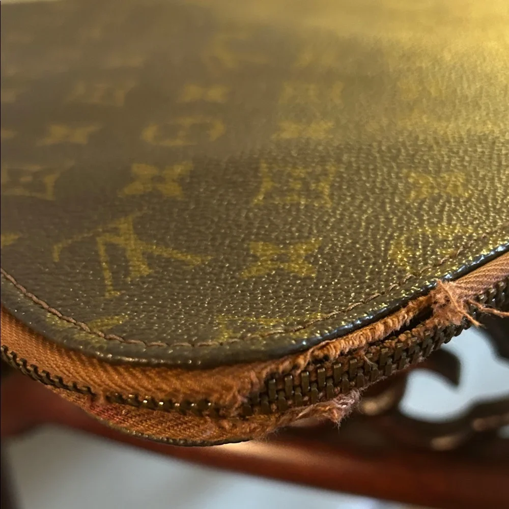 Louis Vuitton Monogram Canvas Vintage Document Holder